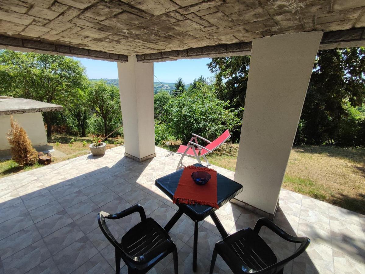 Milicin Konak Vrdnik Exterior foto